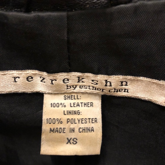 Leather jacket - Picture 3 of 3